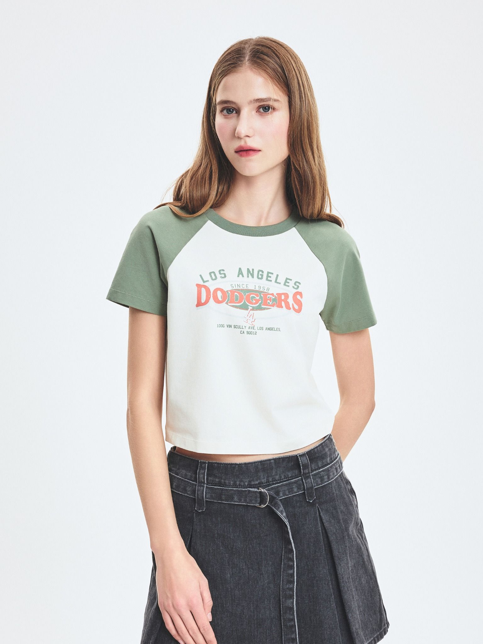  Áo thun MLB [Nữ] Varsity Vintage Washing Raglan Crop T-Shirt NY Yankees - 3FTSV0853-07CRS 