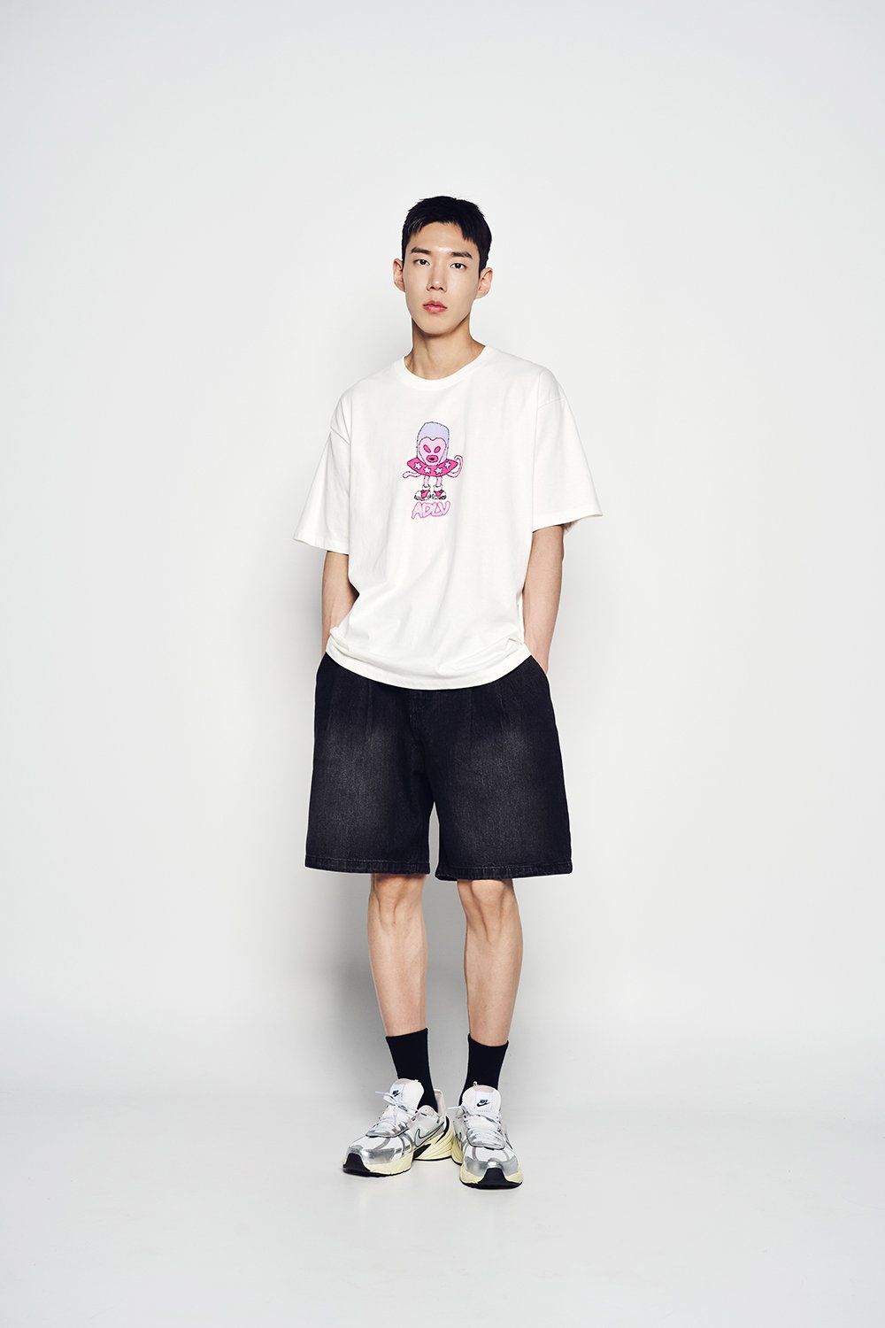  Áo thun ADLV - Acmé de la vie Heart Alien Short Sleeve T-shirt White 