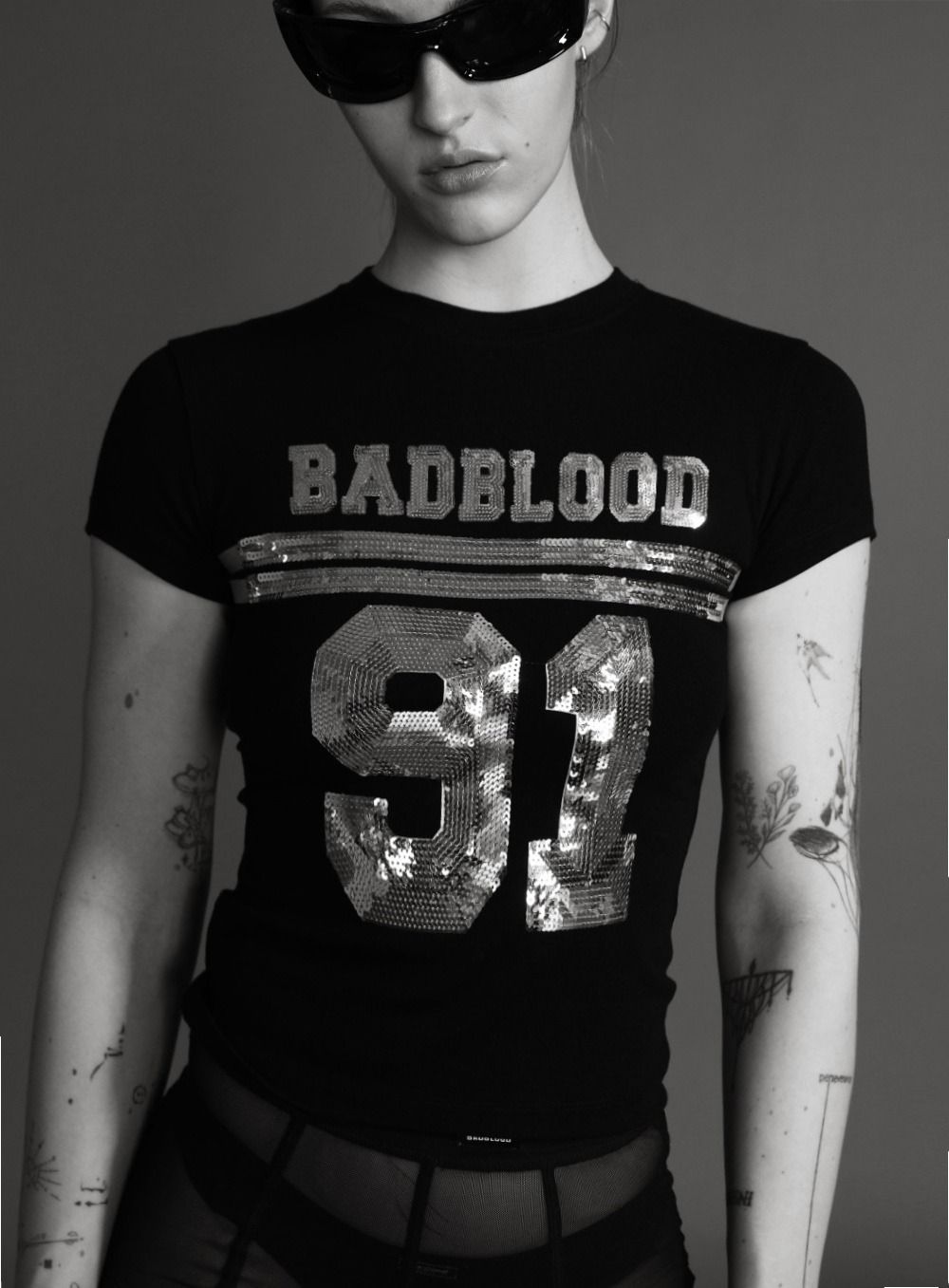  Áo Thun [Nữ] Badblood - Spangle Logo Short Sleeve Baby Fit Black - w-tee23-038 