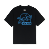 Áo thun MLB Basic Street Cursive Overfit NY Yankees