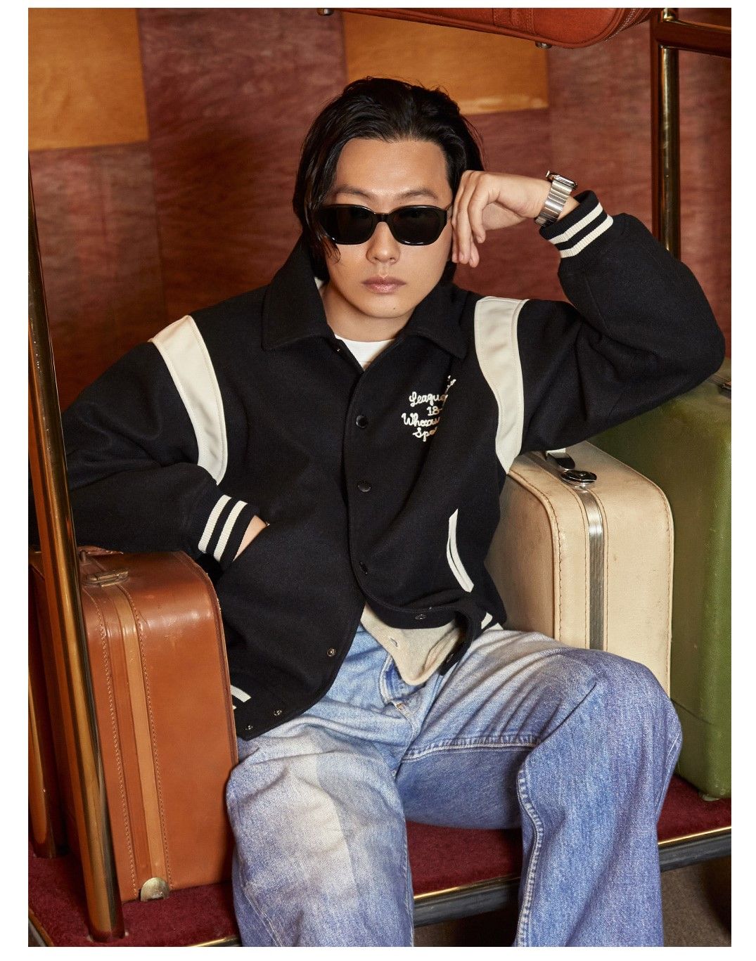  Áo Khoác Varsity WHOAU [Unisex]- Varsity Black Jacket (padded lining) - WHJJC4V24U 
