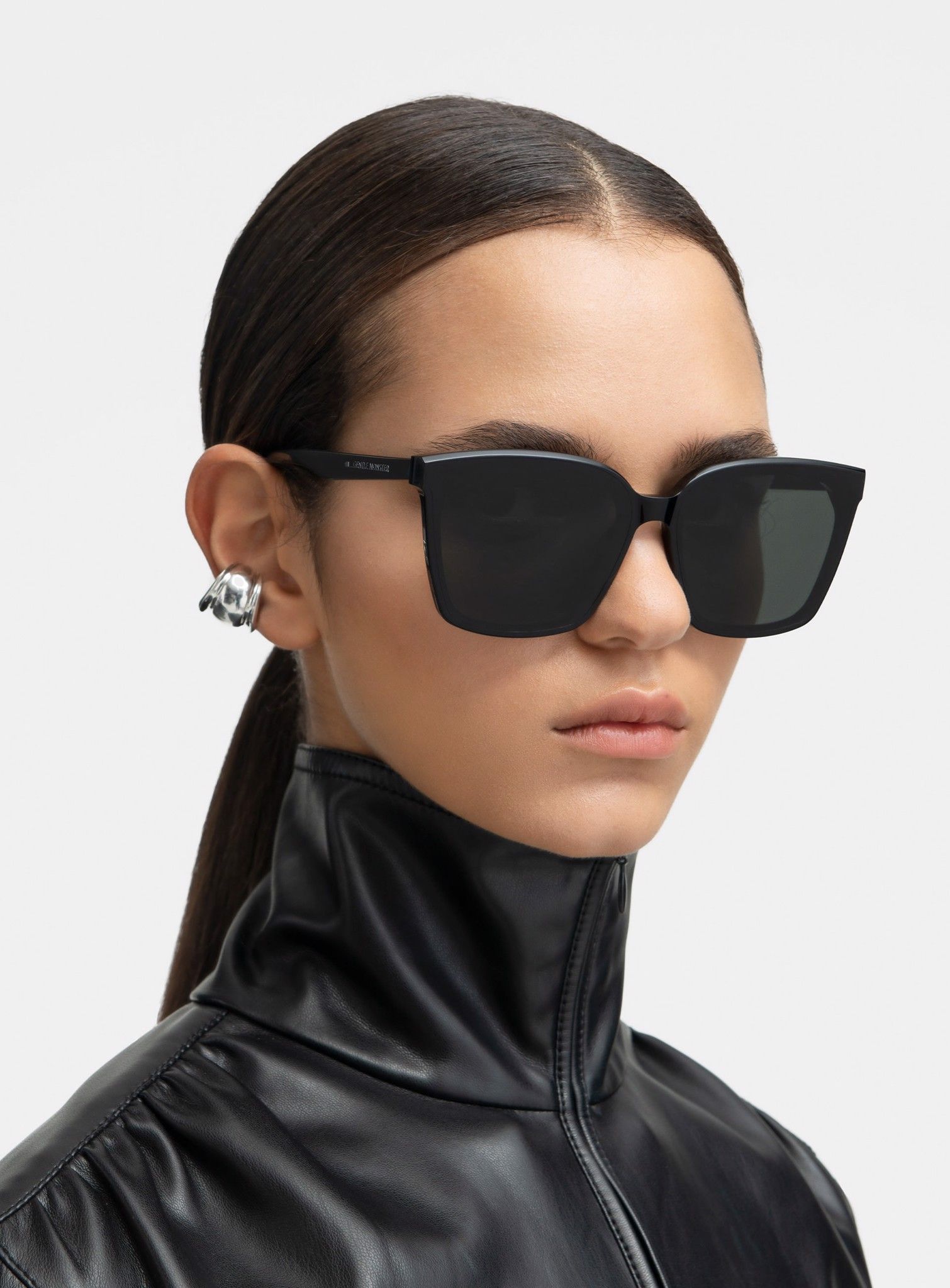  Kính Mát Gentle Monster - Tega 01 