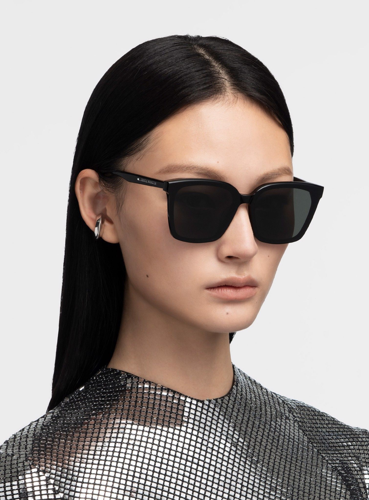  Kính Mát Gentle Monster - Tega 01 