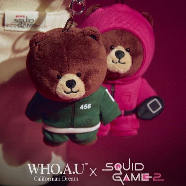  Charm Móc Khoá Gấu Whoau - [WAU X SQUID GAME] WAU Steve Keyring - WHAWF2352A 