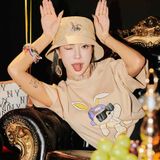  Áo thun MLB - New Year Rabbit Short Sleeve T- Shirt Boston Red Sox - 3ATSQ0131-43SAL 