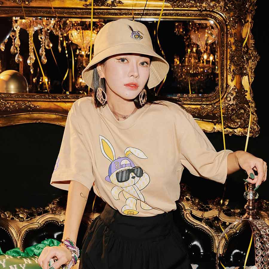 Áo thun MLB - New Year Rabbit Boston Red Sox - 3ATSQ0131-43SAL – ADLV ...