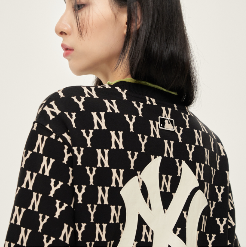  ÁO SWEATER MLB - MONOGRAM ALLOVER BAG BIG LOGO OVERFIT SWEATSHIRT NEW YORK YANKEES - 3AMTM0614-50BKS 