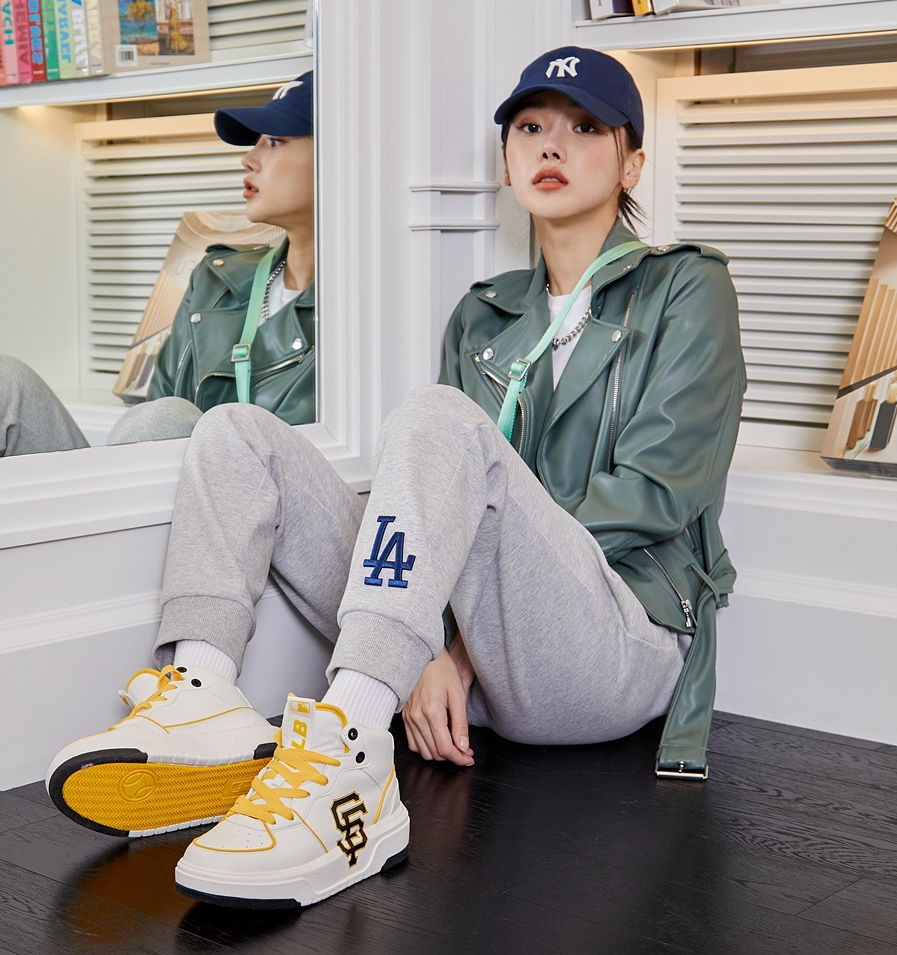 Giày MLB Chunky Runner LA Dodgers Beige 3ASHRJ13N07BGS Sneaker Daily #47 Giày MLB Chunky Runner LA Dodgers Beige 3ASHRJ13N07BGS Sneaker Daily