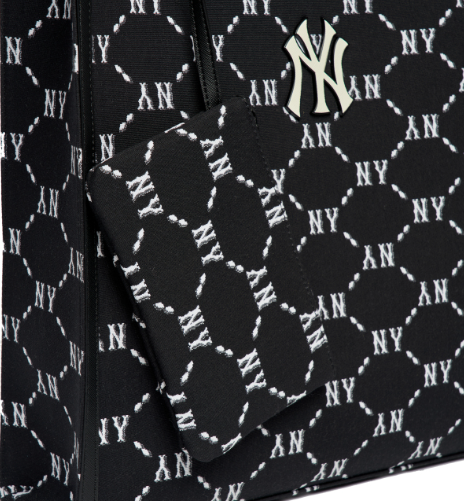  Túi MLB Korea - MONOGRAM DIAMOND JACQUARD TOTE BAG NEW YORK YANKEES - 3AORM012N-50BKS 