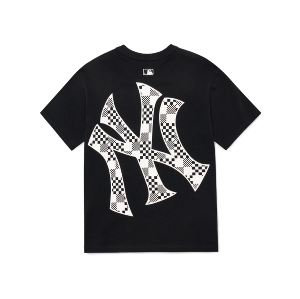  Áo thun MLB -  CHECKERBOARD BACK LOGO SHORT SLEEVE T-SHIRT NEW YORK YANKEES - 3ATSM8023-50BKS 