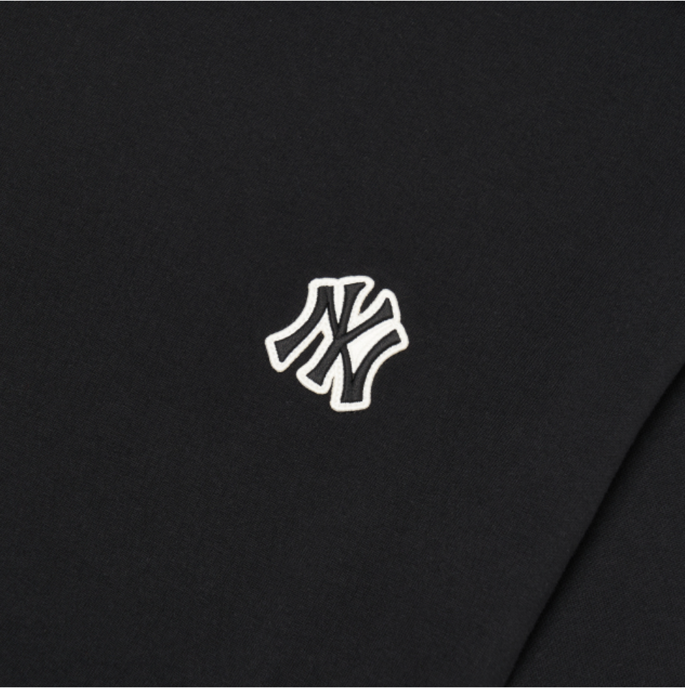  Áo thun MLB -  CHECKERBOARD BACK LOGO SHORT SLEEVE T-SHIRT NEW YORK YANKEES - 3ATSM8023-50BKS 