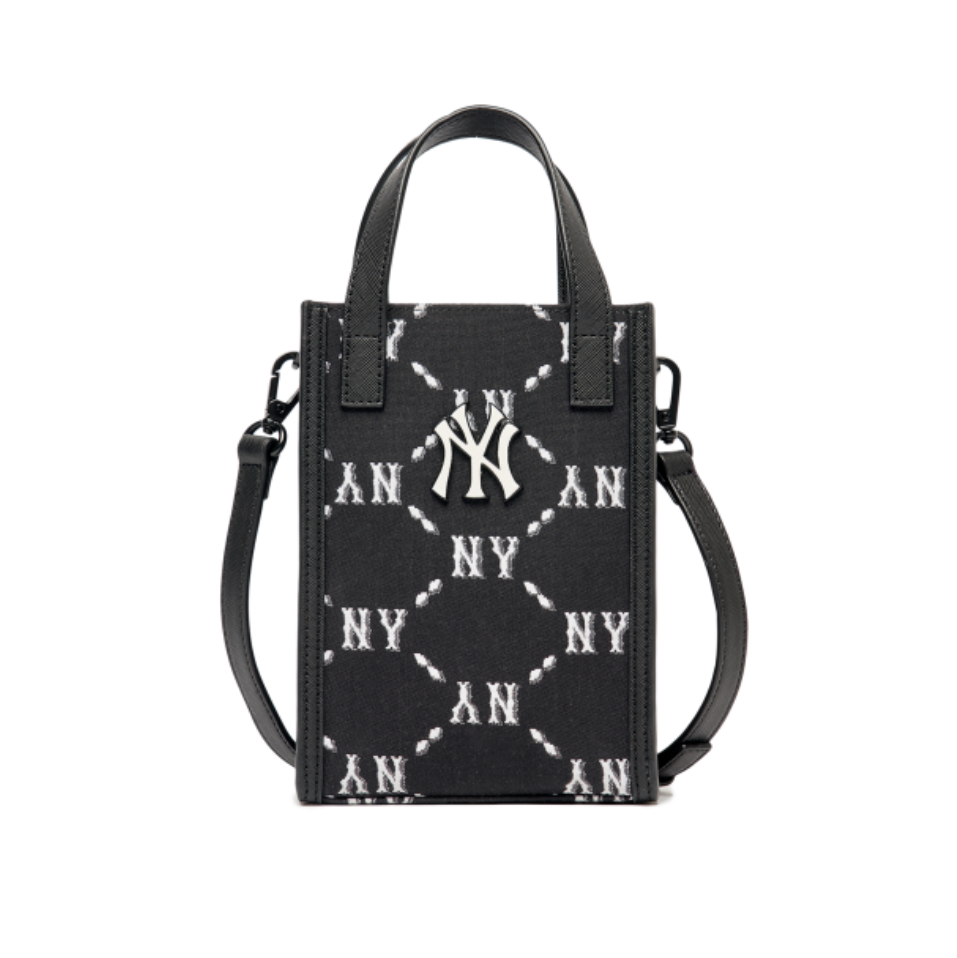 MLB KOREA Diamond Monogram Jacquard Tote Bag New York Yankees - KiosKorea