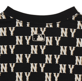  Áo thun MLB - CLASSIC MONOGRAM FRONT PANEL PATTERN SHORT SLEEVE NEWYORK YANKEES BLACK - 3ATSM1133-50BKS 
