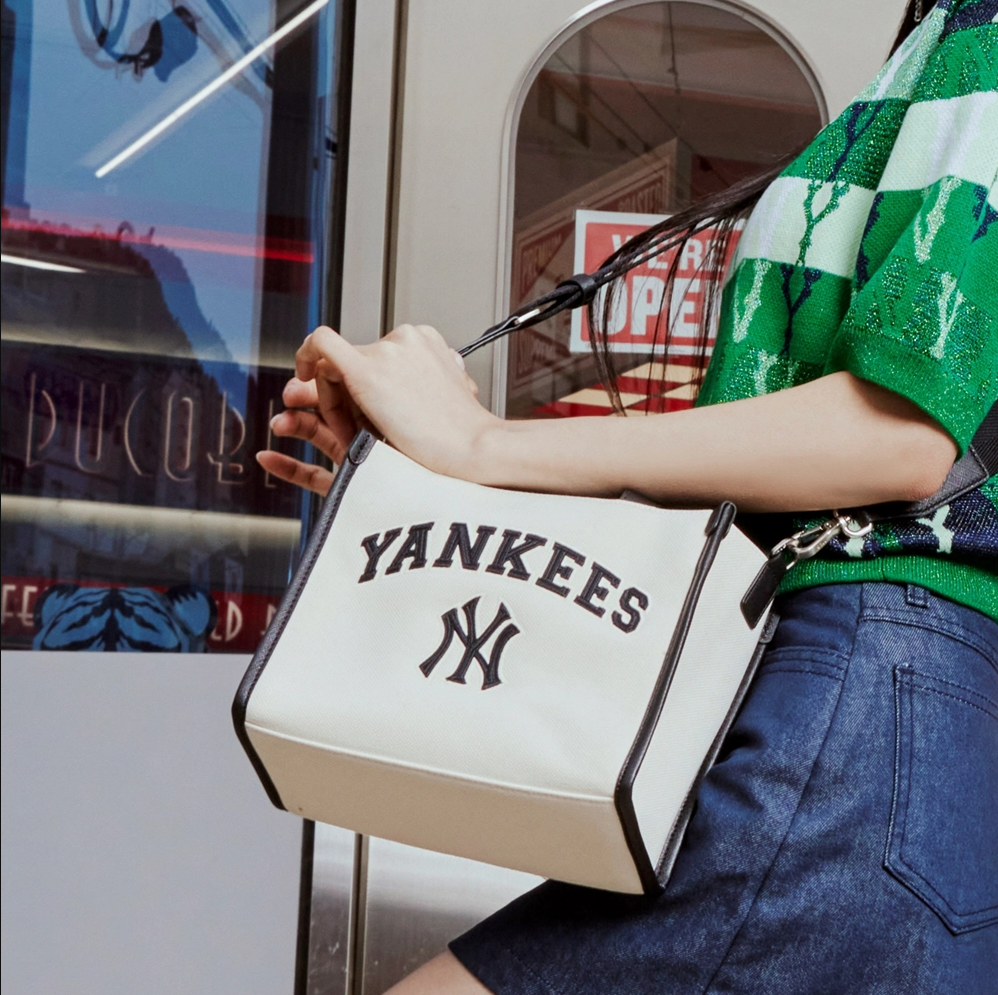 Túi MLB Korea VARSITY JACQUARD CANVAS TOTE NEW YORK YANKEES