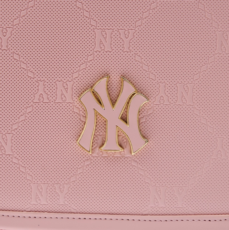  Balo MLB Korea - [Kids] DIA MONOGRAM EMBOSSED SCHOOL BAG NEW YORK YANKEES PINK - 7ABKMD14N-50PKM 