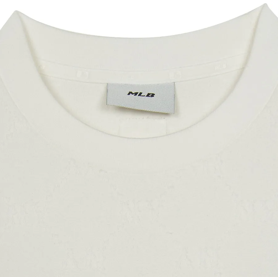  Áo thun MLB Dia Monogram Tonal Jacquard Over Fit T Shirts NY Yankees 3ATSM1353-50IVS 