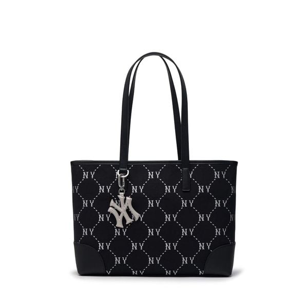 ☆MLB Korea☆ Diamond Monogram Jacquard Piping Man to Man NY MLB KOREA] Diamond Monogram Jacquard Mini Cross Bag New York