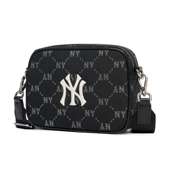  Túi MLB Korea - DIAMOND MONOGRAM JQD CAMERA BAG NEW YORK YANKEES - 7ACRM012N-50BKS 