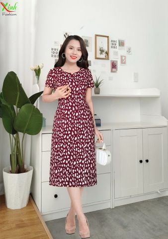  Đầm Suông Đỏ Cổ Lá Trầu Phối 3 Cúc DL649 