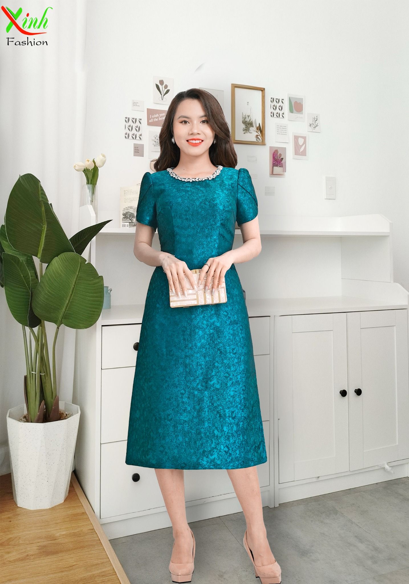 Đầm Gấm Hoàng Gia Thượng hạng kèm lót lụa DL841