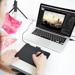 Bảng vẽ Wacom Intuos S (Black) CTL-4100