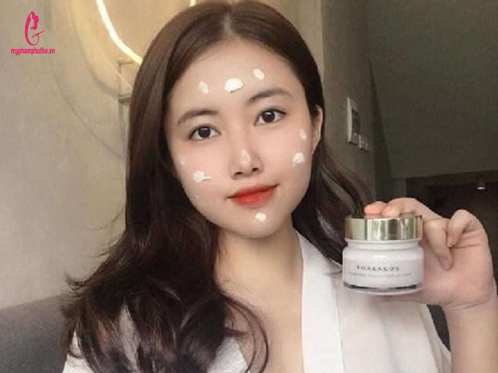 cách dùng Kem Dưỡng Trắng Da Forencos Wonderwerk Marula Tone Up Cream