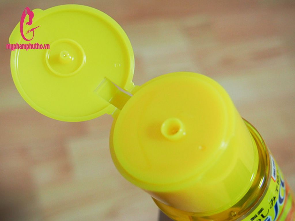 Nước hoa hồng CC Melano Rohto vitamin C của Nhật Bản