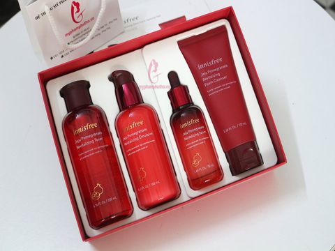 Set chống lão hóa Lựu Đỏ Innisfree Jeju Pomegranate Revitalizing ( 4 sản phẩm )