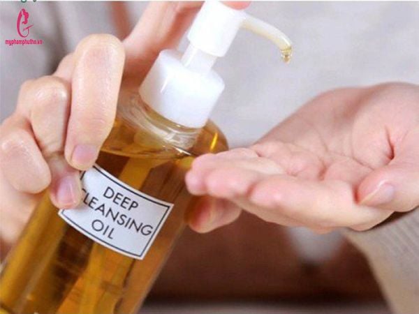 Dầu tẩy trang DHC Deep Cleansing Oil Nhật Bản