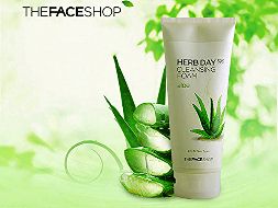 Sữa Rửa Mặt Cung Cấp Nước HERB DAY 365 CLEANSING FOAM ALOE The Face Shop