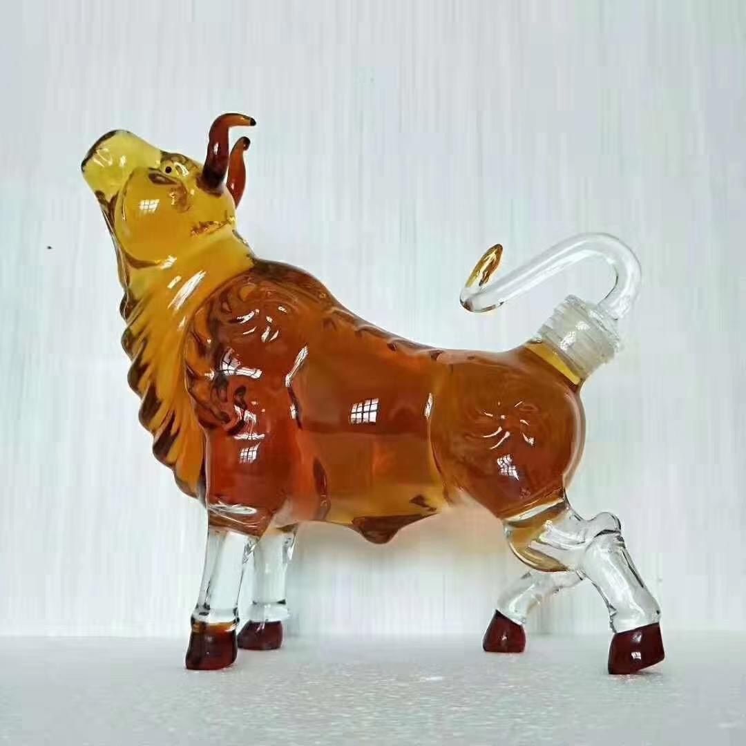 chai đựng rượu năm sửu 2021