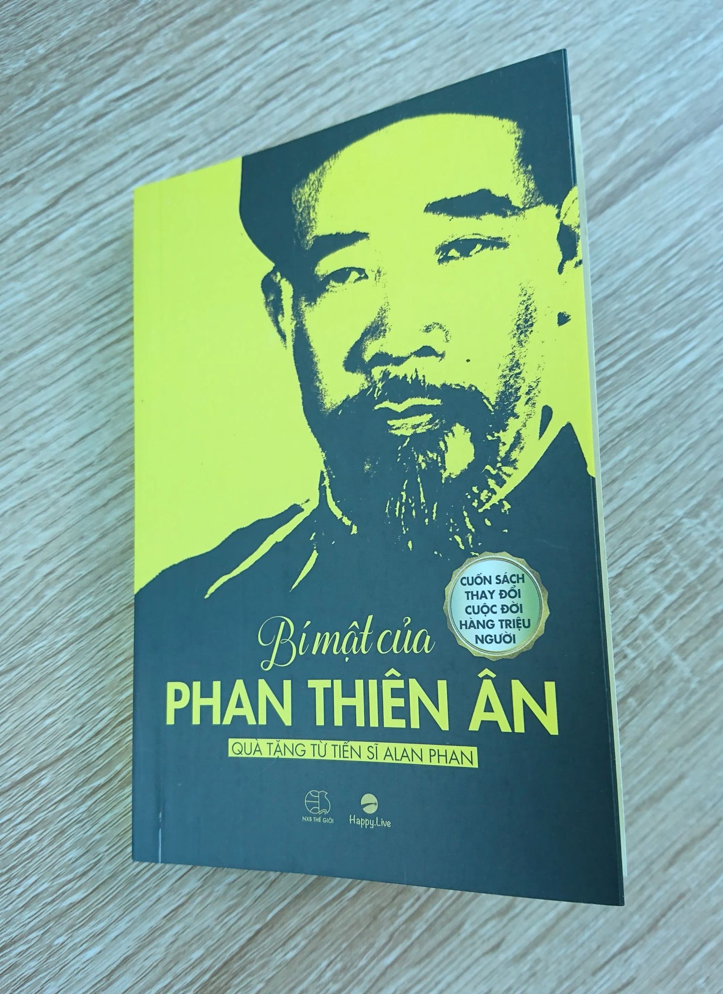  Bí Mật Của Phan Thiên Ân 