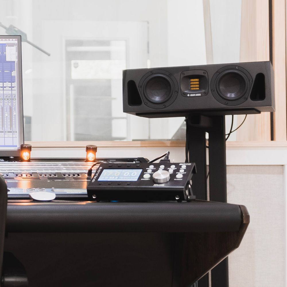 ADAM Audio A44H 3-Way 4 inch (1 Chiếc)