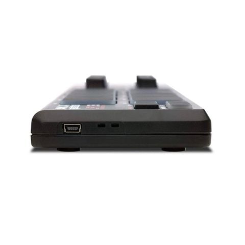 Akai LPD8 (USB Pad Controller)