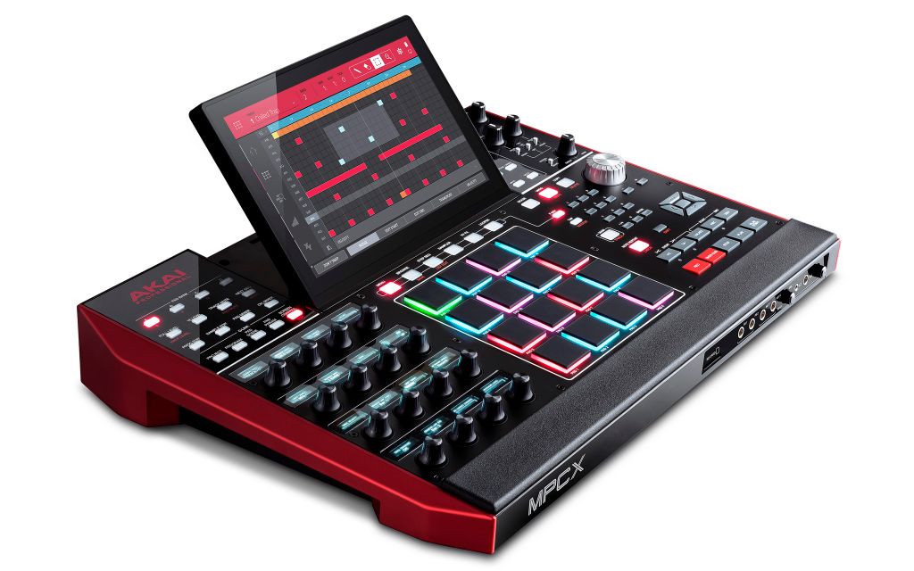 Akai MPC X (Bộ sản xuất âm nhạc và trình diễn Dj độc lập)