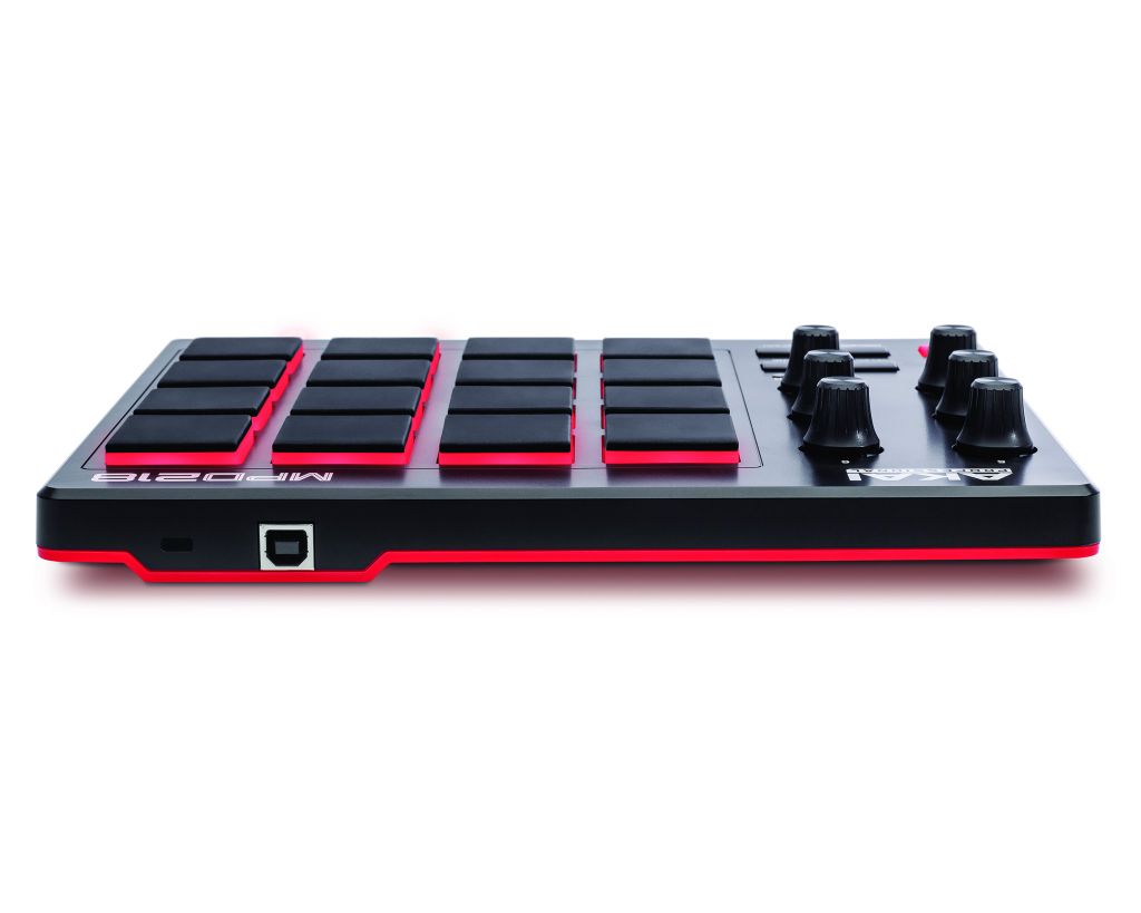 Akai MPD218