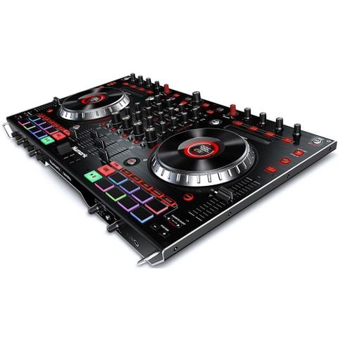 Numark NS6ii (Serato Dj)