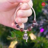  Vòng Đá Phong Thủy - Đá Garnet Đỏ Charm Bạc Mèo Thần Tài 