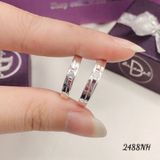  Couple Rings - Nhẫn Cặp Bản Trơn 1 Line Chéo 1 Viên Đá- 2488NH 