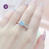  Silver Ring - Nhẫn Bạc 925 Cao Cấp - Nhẫn Premium Đá Chủ 6.5li Đai Móc Máy Kiểu Princess - P2630NH - Ddreamer 