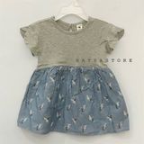  Đầm thun xám phối jean hoa bé gái 