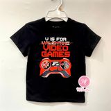  Áo thun PL4CE đen video game bé trai 