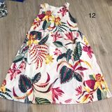  Đầm Old sát nách trắng hoa 