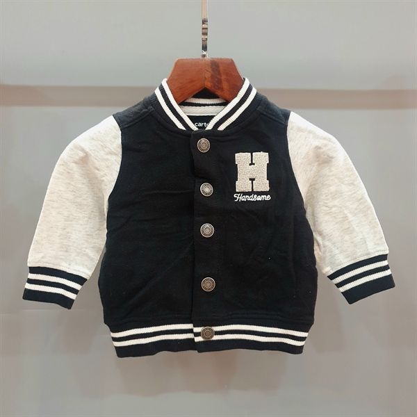  Áo khoác Carter đen chữ H bé trai 