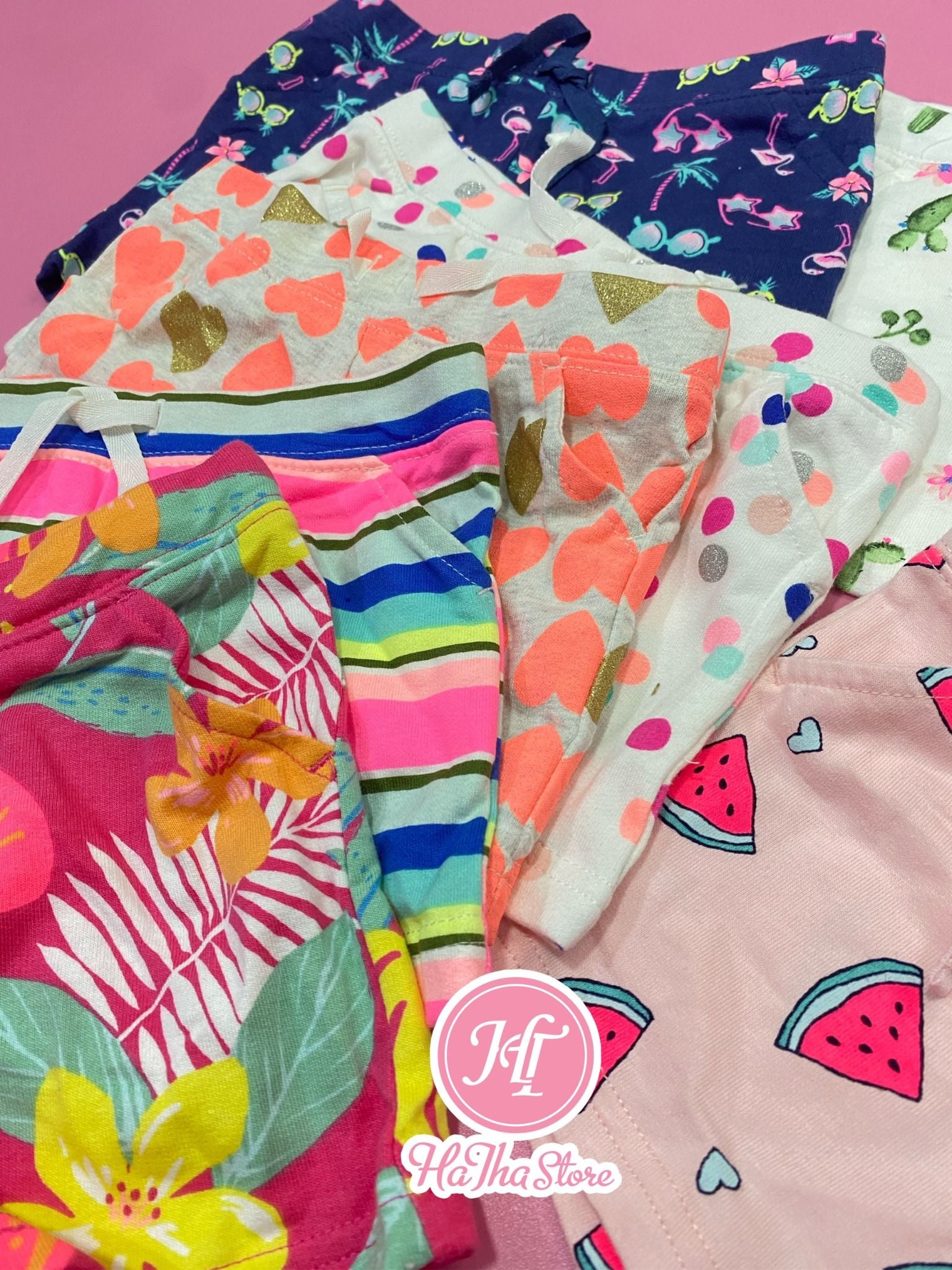  Quần short thun Carter sọc trái tim bé gái 