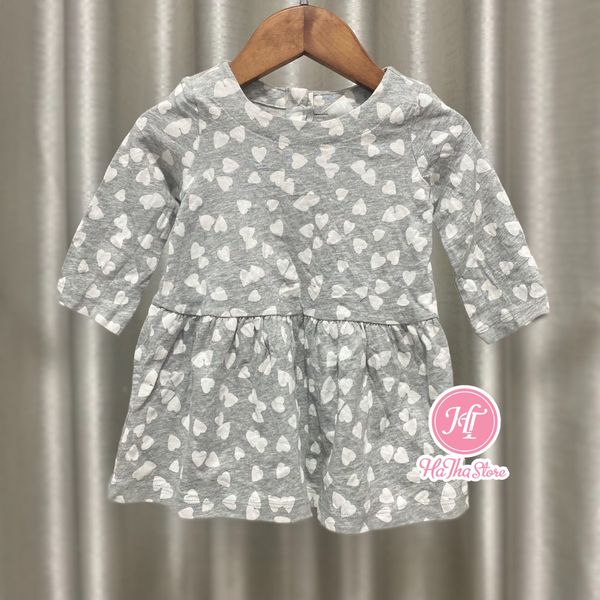  (X) (SIZE 18-4Y) Đầm thun tay dài G4P xám trái tim bé gái 