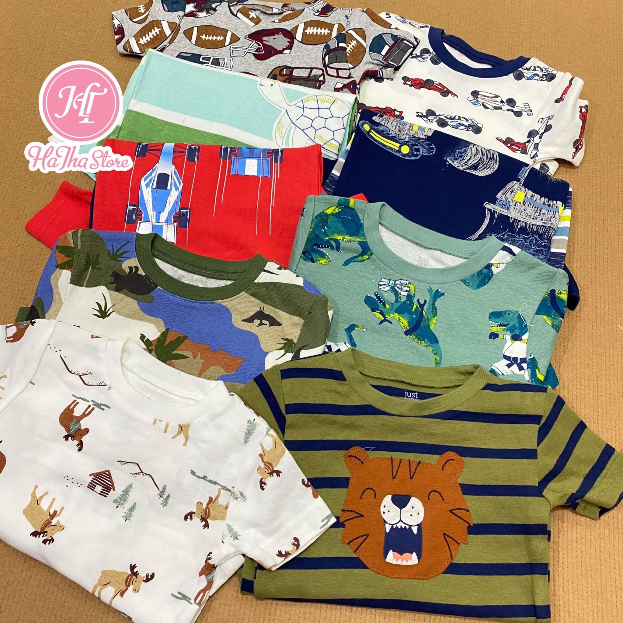  (18M) Bộ ngắn phôm ôm C4RTER xanh đen xe cẩu bé trai 