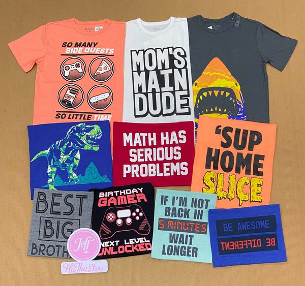  (8Y) Áo thun PL4CE trắng logged off bé trai 