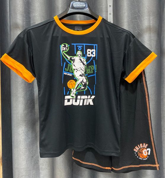  (10/11y) Bộ ngắn thể thao đen viền cam bé trai 