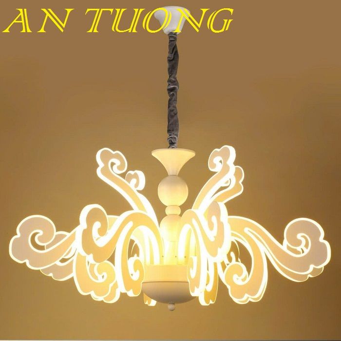 đèn chùm tân cổ điển trang trí phòng khách tân cổ điển 027